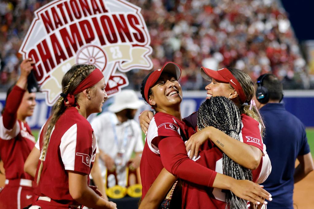 Oklahoma softball players celebrating