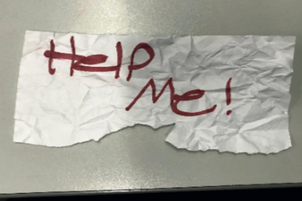 "Help Me!" sign used by a 13-year-old girl kidnapped in Texas