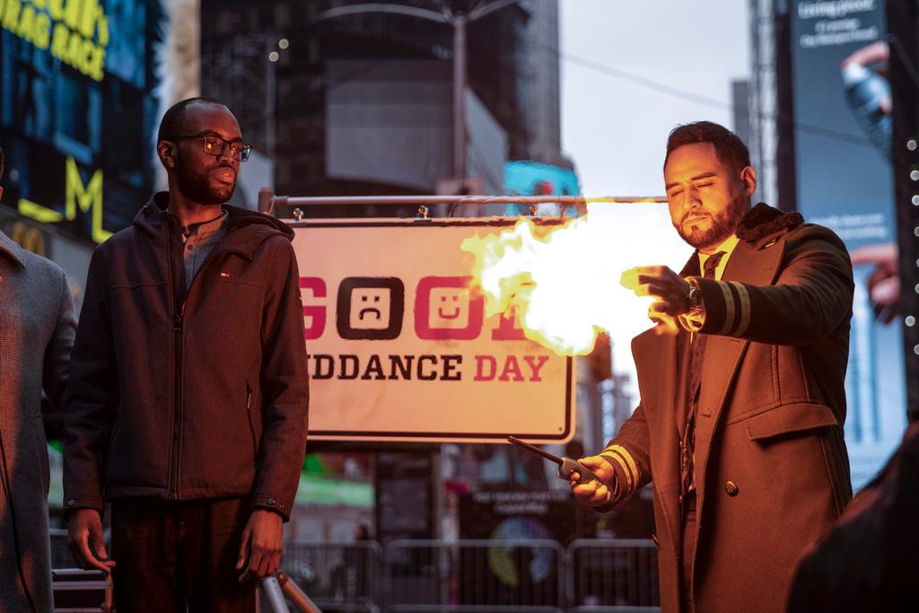 Magician Devonte Rosero burns 'Good Riddance' notes written by people in Times Square