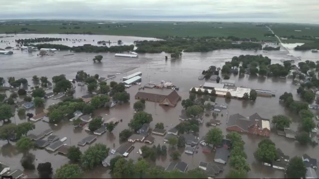 Sirens Blared At 2 a.m. In Rock Valley, Iowa, Population 4,200 ...