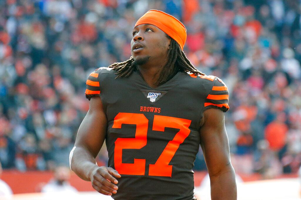 Cleveland Browns running back Kareem Hunt (27) 