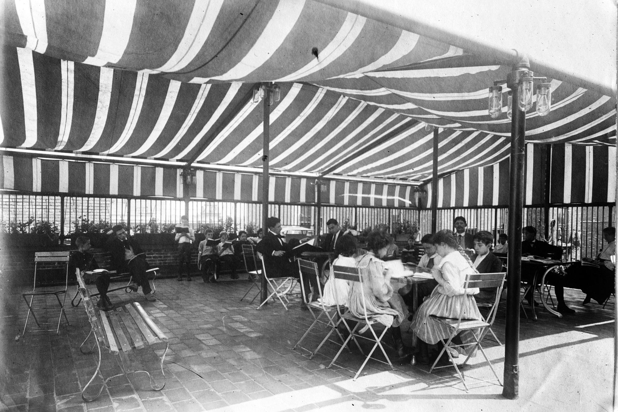 early 20th century open air school