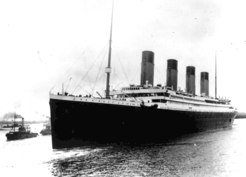 (1912) RMS Titanic leaves Southampton, England on her maiden voyage