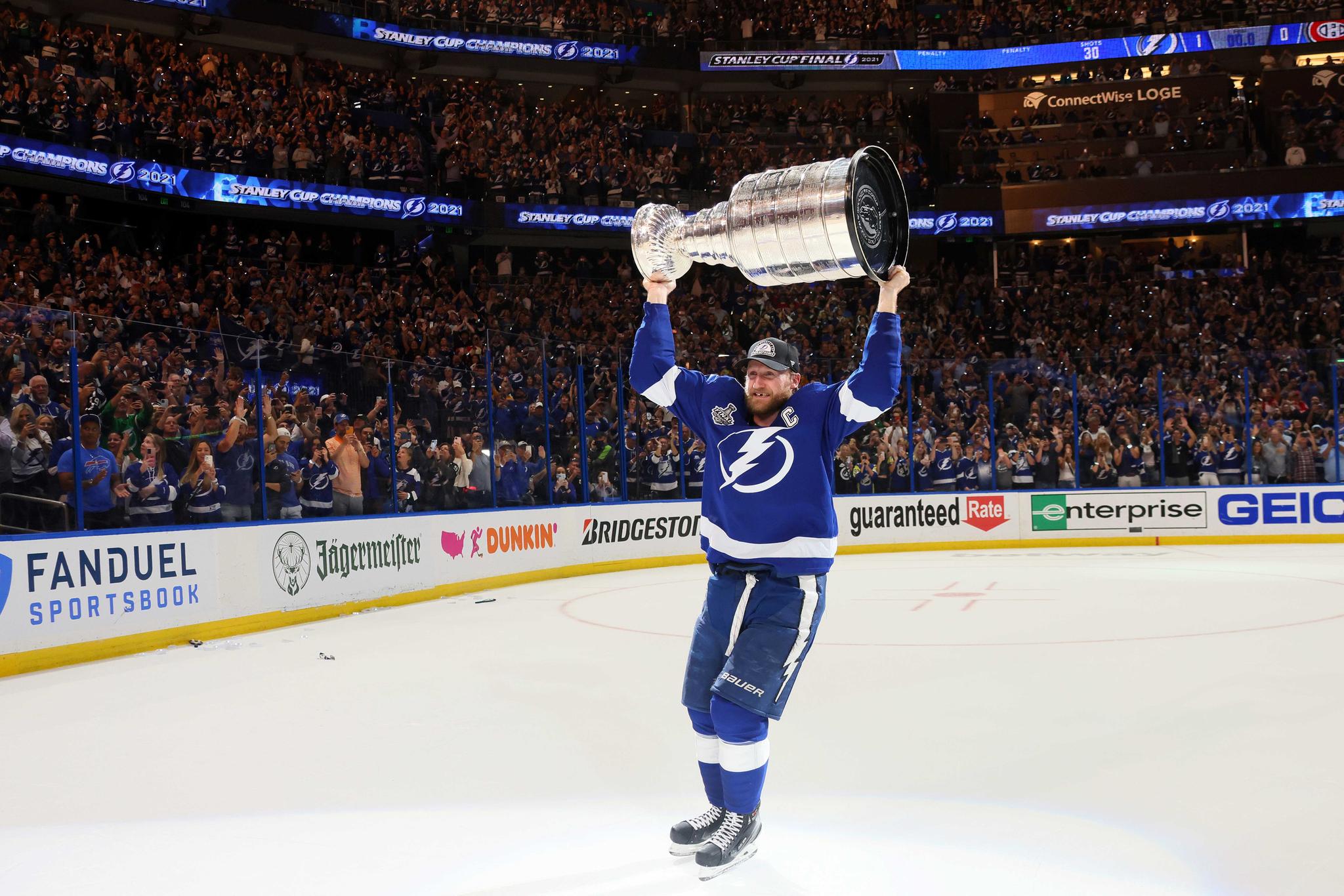 Tampa Bay Lightning's Steven Stamkos hoists the Stanley Cup