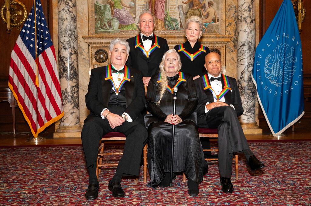 2021 Kennedy Center honorees, from left, Justino Díaz, Lorne Michaels, Joni Mitchell, Bette Midler, and Berry Gordy