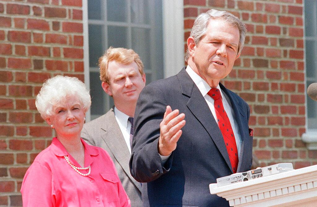 (1988) Pat Robertson, Listening to Robertson are his son Tim and wife Dede. Adelia “Dede” Robertson