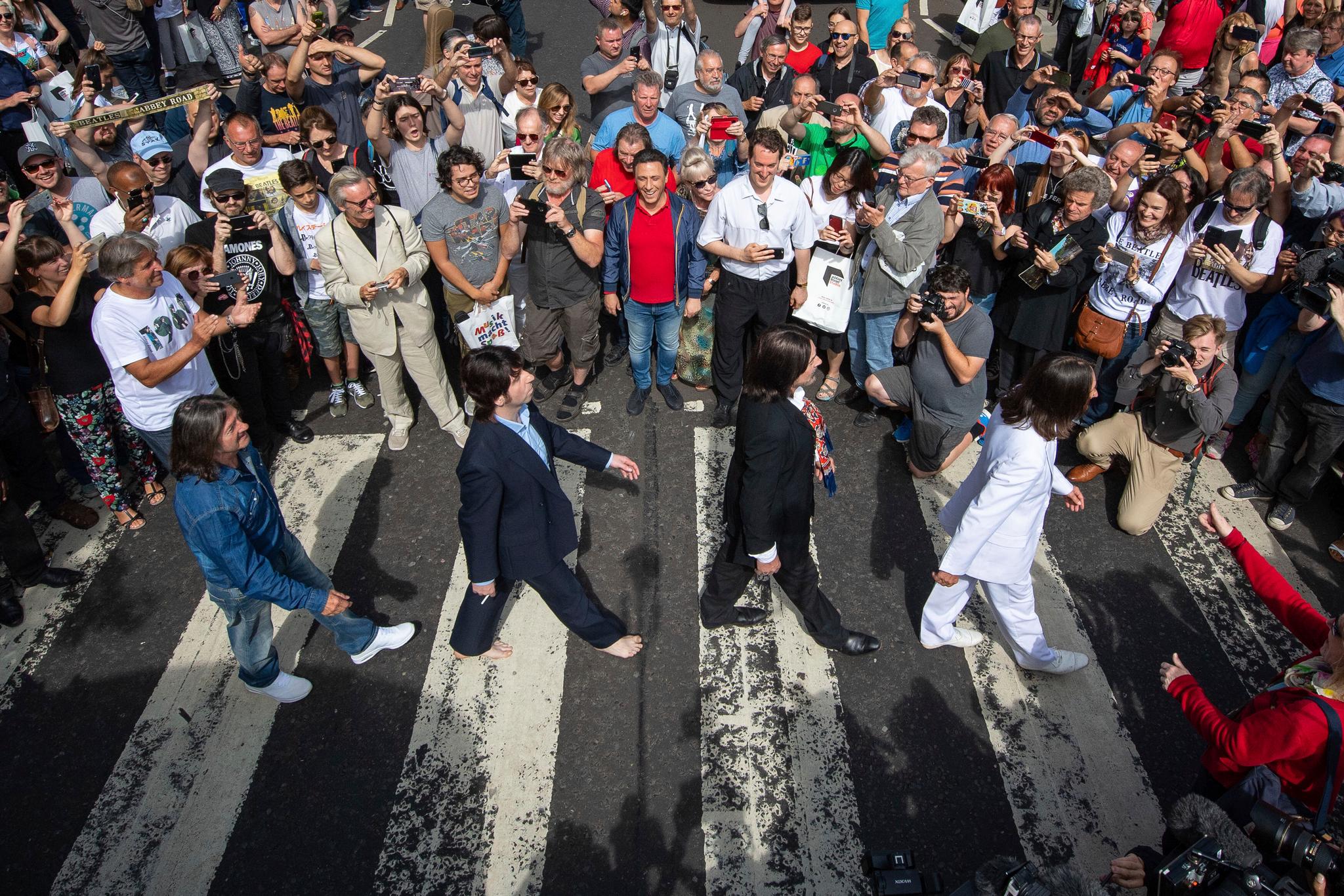 Recreation of Beetles Abbey Road Photo