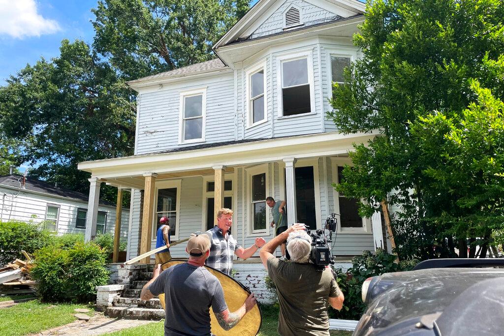 This Old House" host Kevin O'Connor records the home improvement show in Atlanta