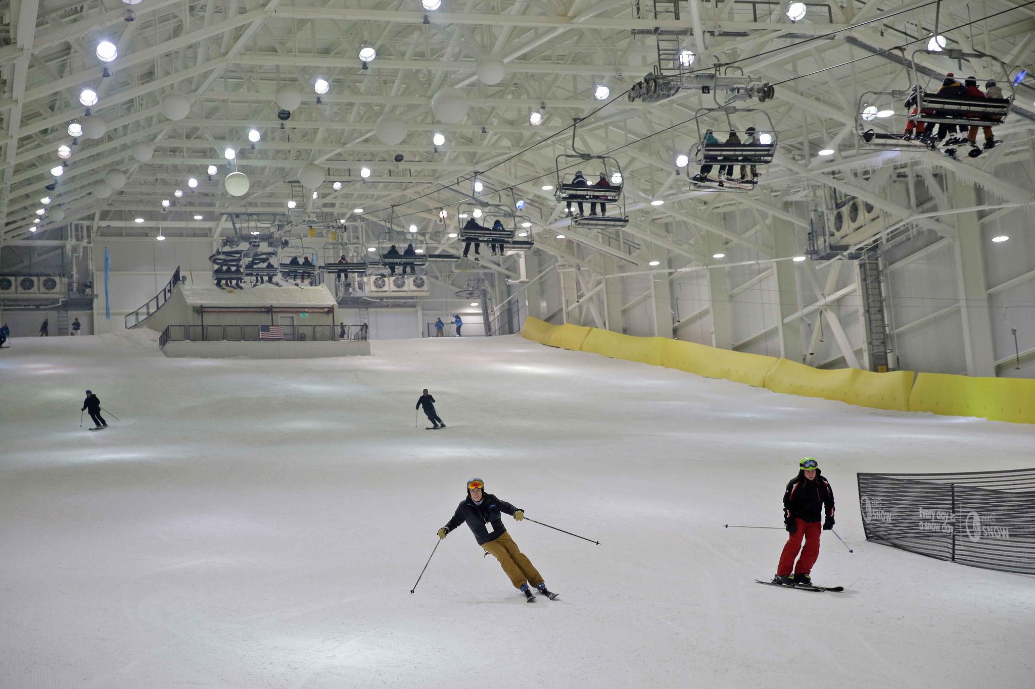 Indoor Ski Park