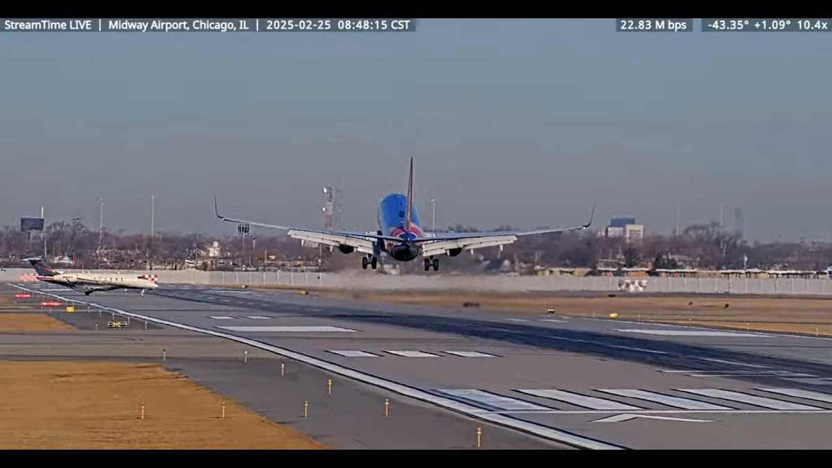 Video shows jet pull up abruptly after almost running into a Lear Jet on the runway